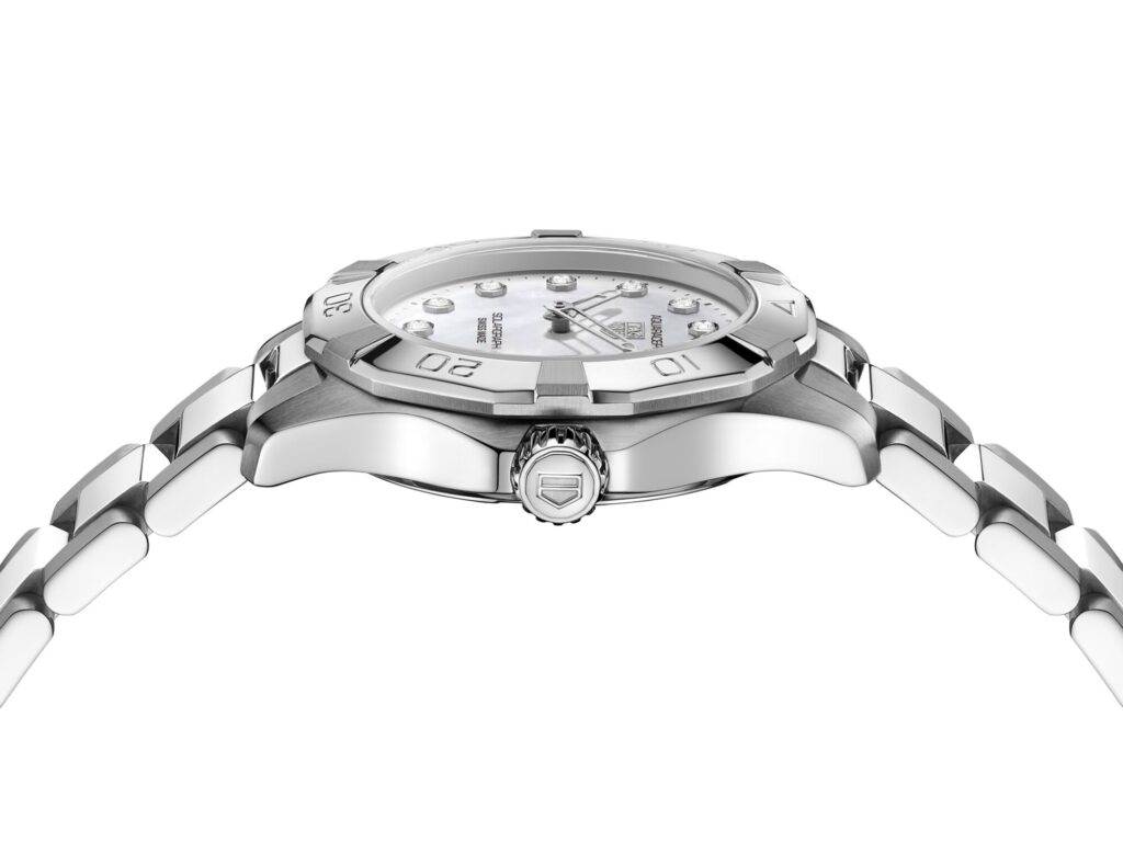 TAG Heuer Aquaracer, le solaire au service de l’aventure 135 Web 2000px WBP141H.BA0049 PROFILE