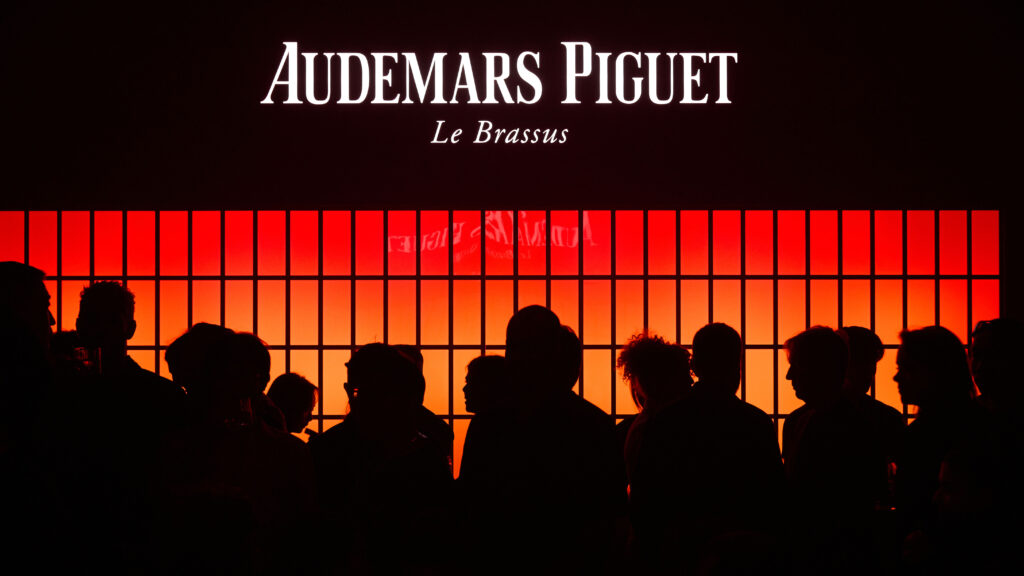 Audemars Piguet, Yoon et Verbal donnent une couleur pop au tourbillon 56 YV EventCoverage BoothImages 16x9 Club 2 2L5A2166.DIGITAL