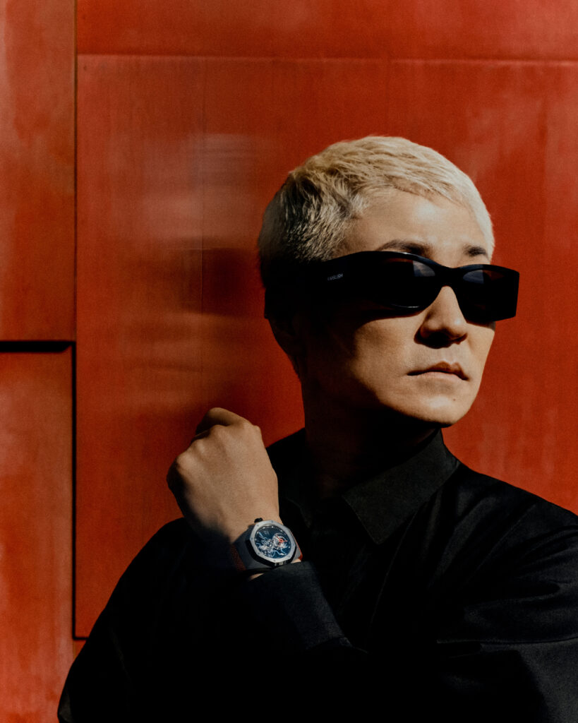 Audemars Piguet, Yoon et Verbal donnent une couleur pop au tourbillon 53 Yoon And Verbal product still 4 4 5 JPEG.DIGITAL