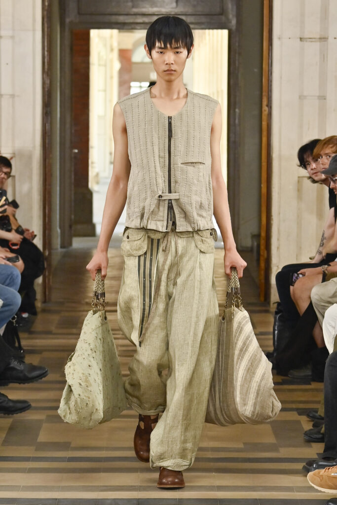 Ziggy Chen SS27 — AMBIEPOSE 25 Ziggy Chen SS27 2 3 LR 001