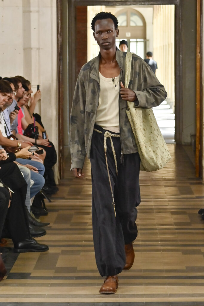 Ziggy Chen SS27 — AMBIEPOSE 34 Ziggy Chen SS27 2 3 LR 010