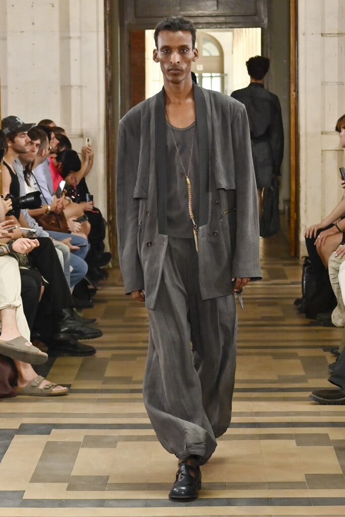 Ziggy Chen SS27 — AMBIEPOSE 41 Ziggy Chen SS27 2 3 LR 017