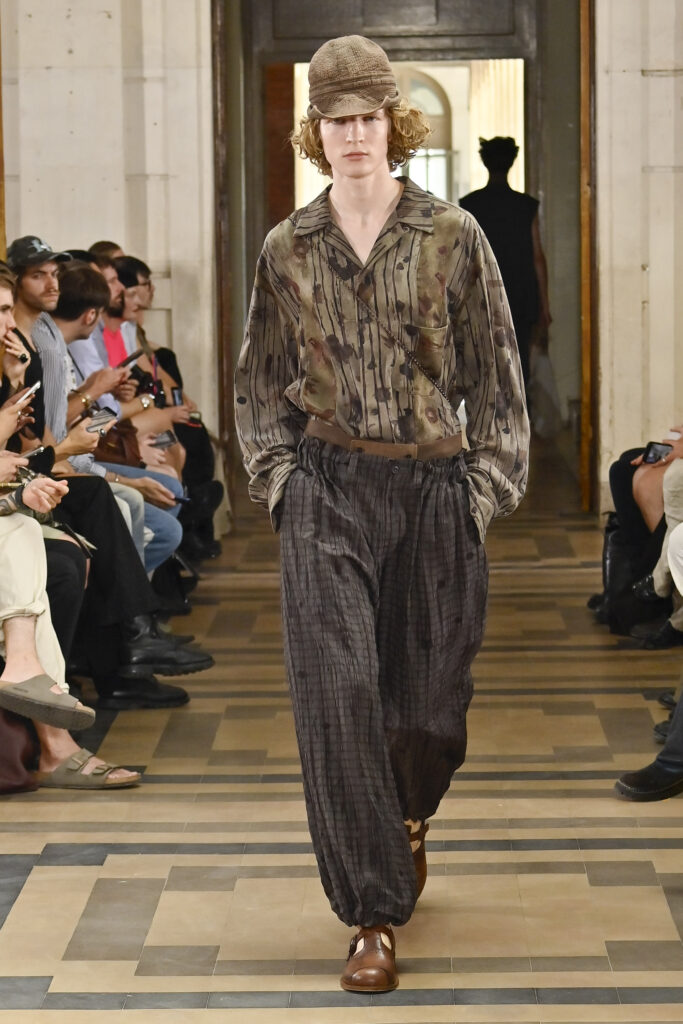 Ziggy Chen SS27 — AMBIEPOSE 45 Ziggy Chen SS27 2 3 LR 021
