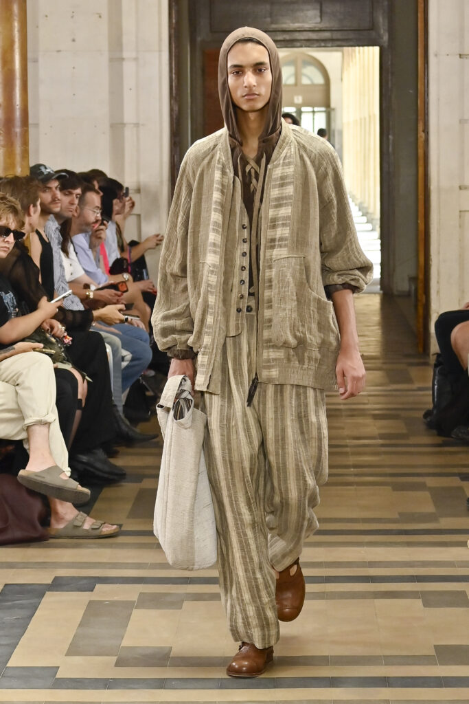 Ziggy Chen SS27 — AMBIEPOSE 56 Ziggy Chen SS27 2 3 LR 032