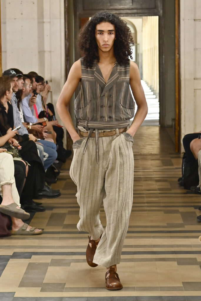 Ziggy Chen SS27 — AMBIEPOSE 57 Ziggy Chen SS27 2 3 LR 033