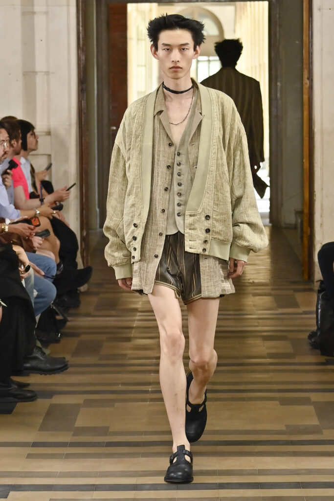 Ziggy Chen SS27 — AMBIEPOSE 58 Ziggy Chen SS27 2 3 LR 034