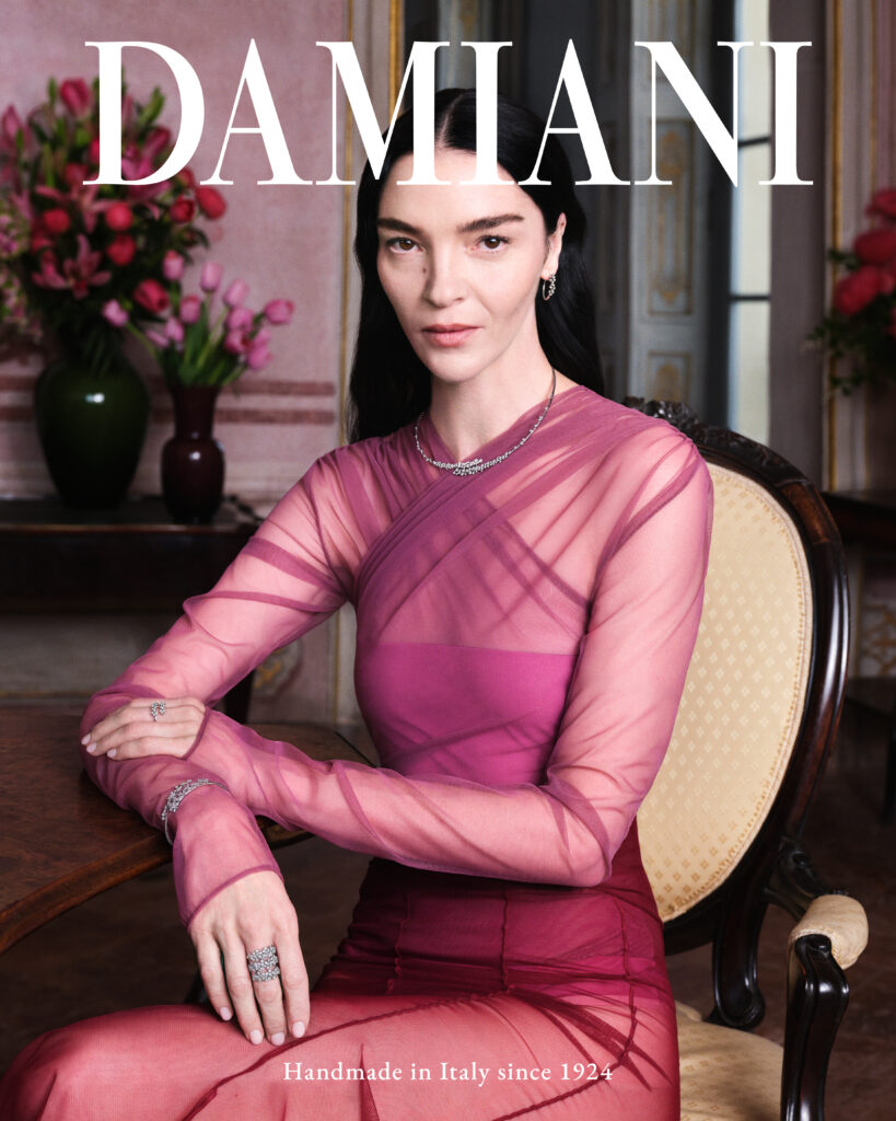 Damiani Icons: When K-pop Meets the Baroque Villa 26 01 ICONS MCB MIMOSA LT 300