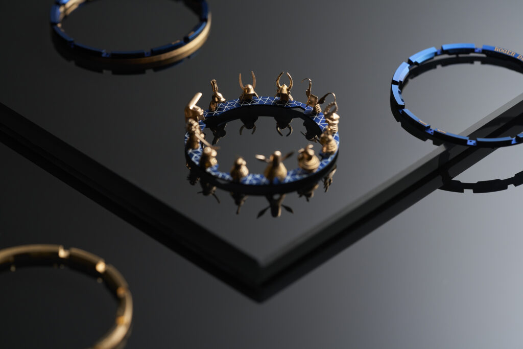 Roger Dubuis grave le blason du samouraï dans son mouvement 55 08 Vaucher Japon