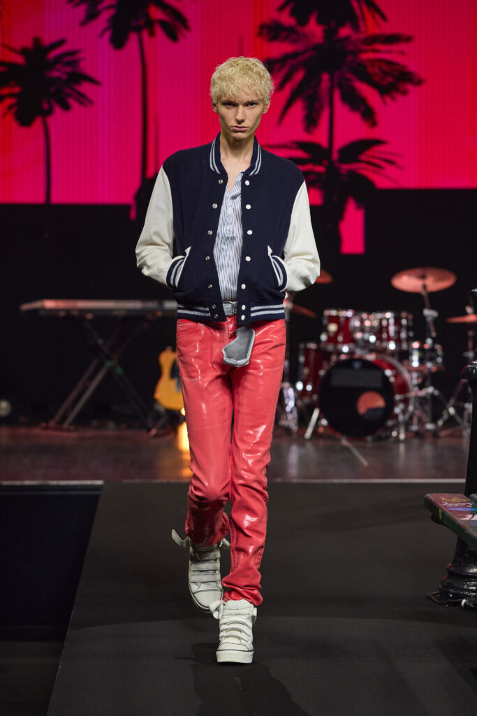 ONEONE NINENINE SS27 : rendre ses copies entre deux mondes 27 1199 ss27 runway press look 03