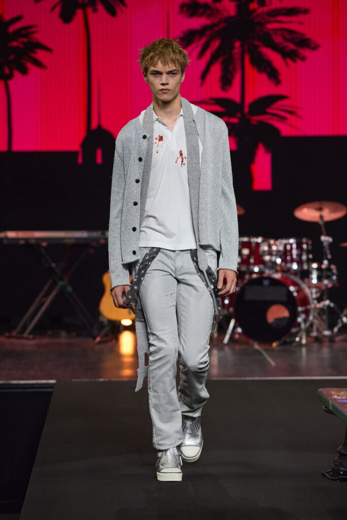 ONEONE NINENINE SS27 : rendre ses copies entre deux mondes 35 1199 ss27 runway press look 11