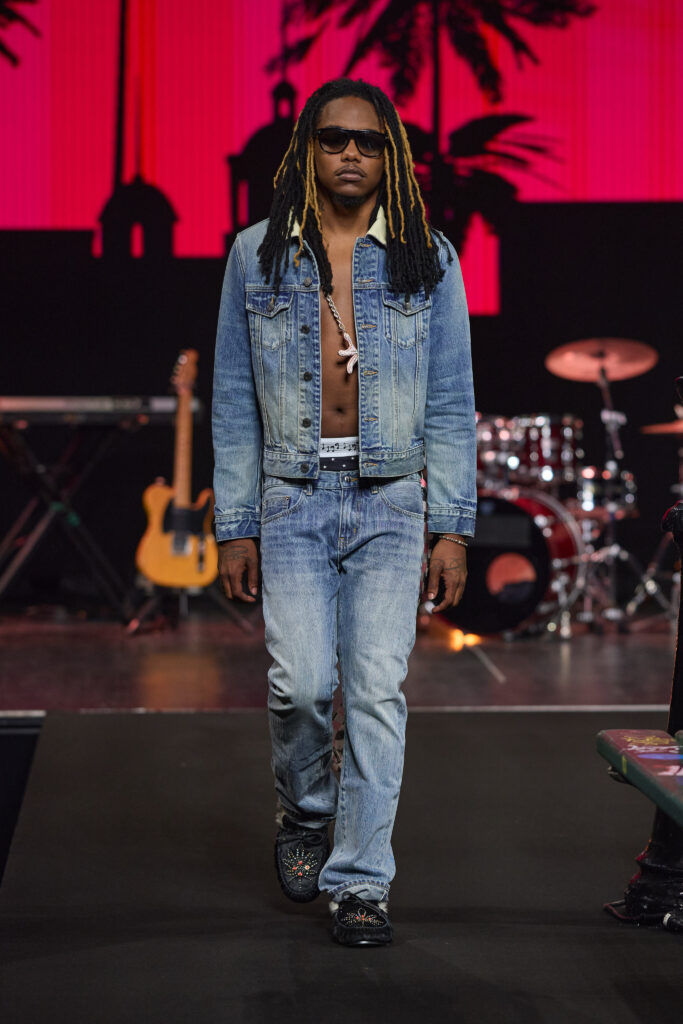 ONEONE NINENINE SS27 : rendre ses copies entre deux mondes 42 1199 ss27 runway press look 18