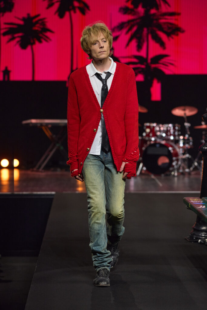 ONEONE NINENINE SS27 : rendre ses copies entre deux mondes 43 1199 ss27 runway press look 19