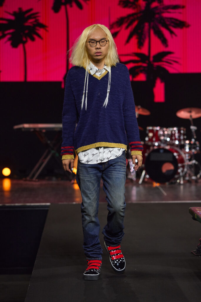 ONEONE NINENINE SS27 : rendre ses copies entre deux mondes 52 1199 ss27 runway press look 29