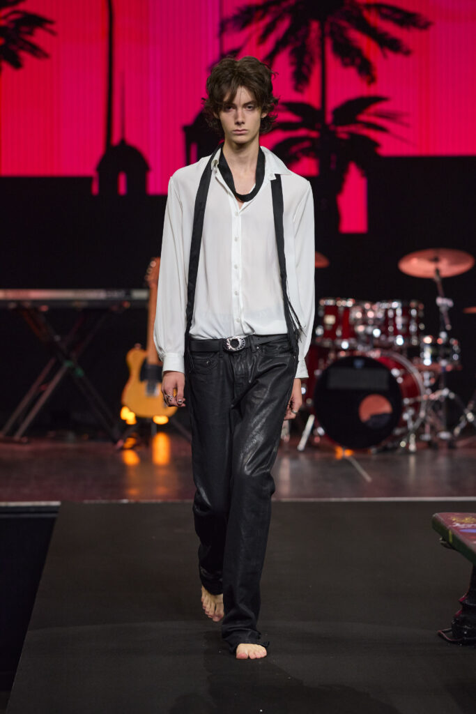 ONEONE NINENINE SS27 : rendre ses copies entre deux mondes 56 1199 ss27 runway press look 34