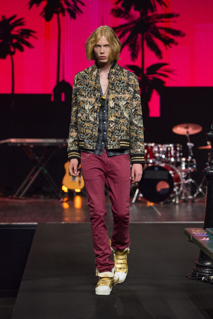 ONEONE NINENINE SS27 : rendre ses copies entre deux mondes 57 1199 ss27 runway press look 35