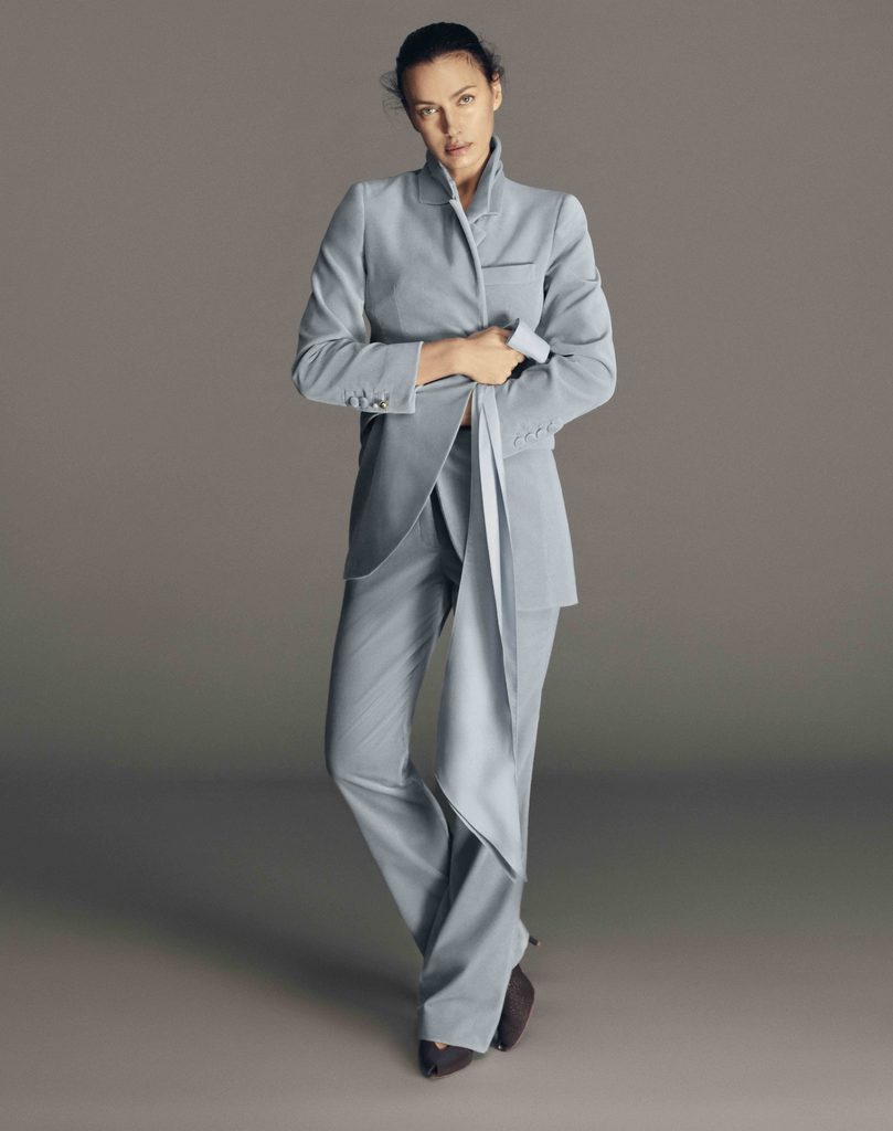 Marella Hero Blazer : une écharpe pour habiller trois vestes 31 260122 MARELLA Shot 05 008 RGB