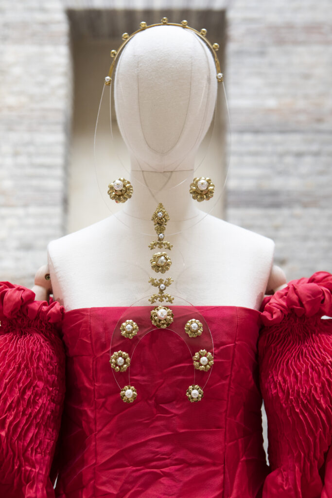 Quand le musée de Cluny devient un atelier de couture 39 587A0744