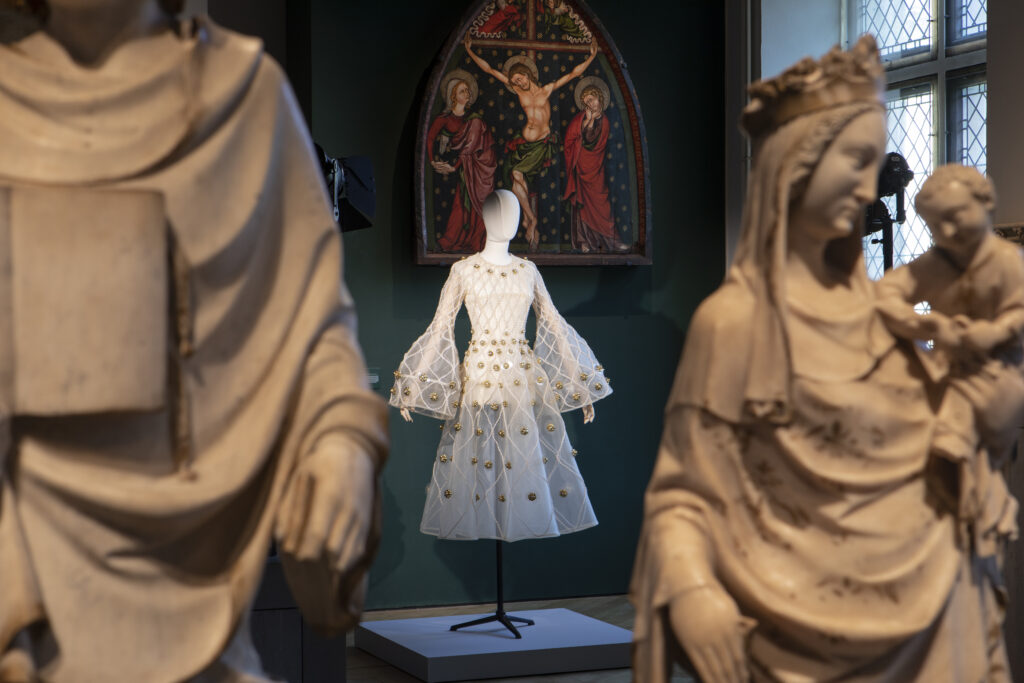 Quand le musée de Cluny devient un atelier de couture 44 587A9927