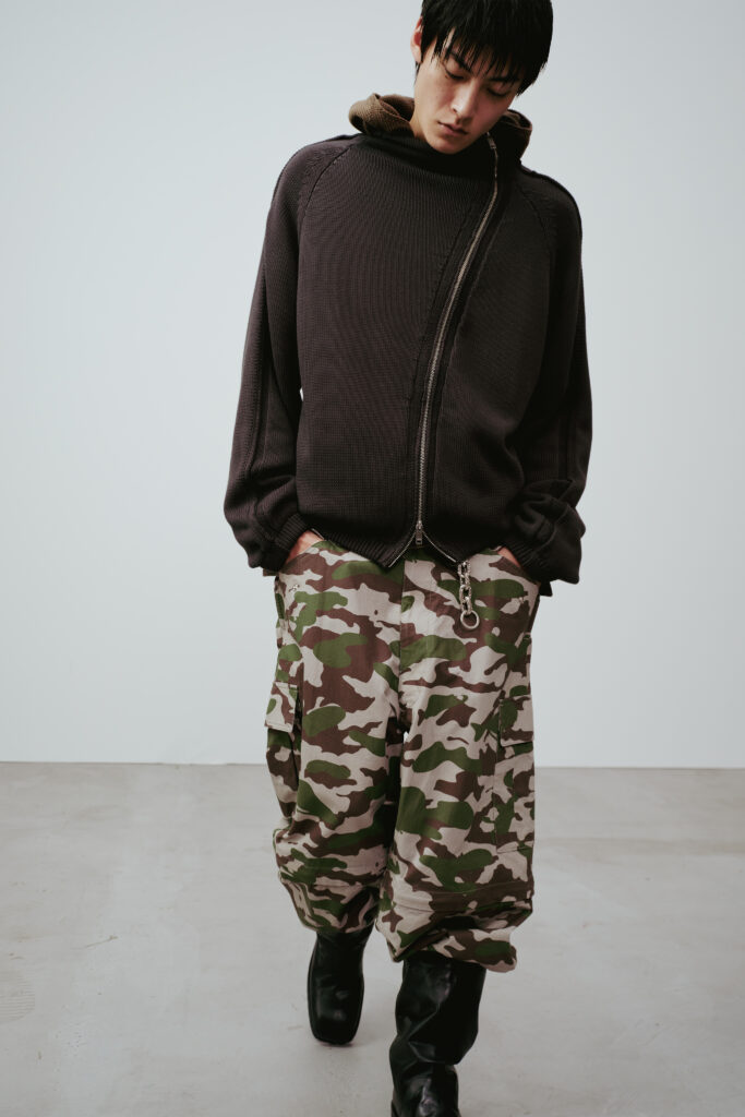 AMBUSH imagine une garde-robe pour l'errance urbaine 56 AMBUSH SS27 34
