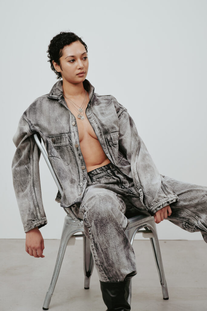 AMBUSH imagine une garde-robe pour l'errance urbaine 57 AMBUSH SS27 35