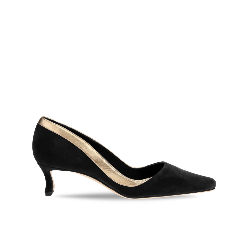 Manolo Blahnik et l’art de marcher : Paris comme carte personnelle 103 ARMELIA VELVET BLACK