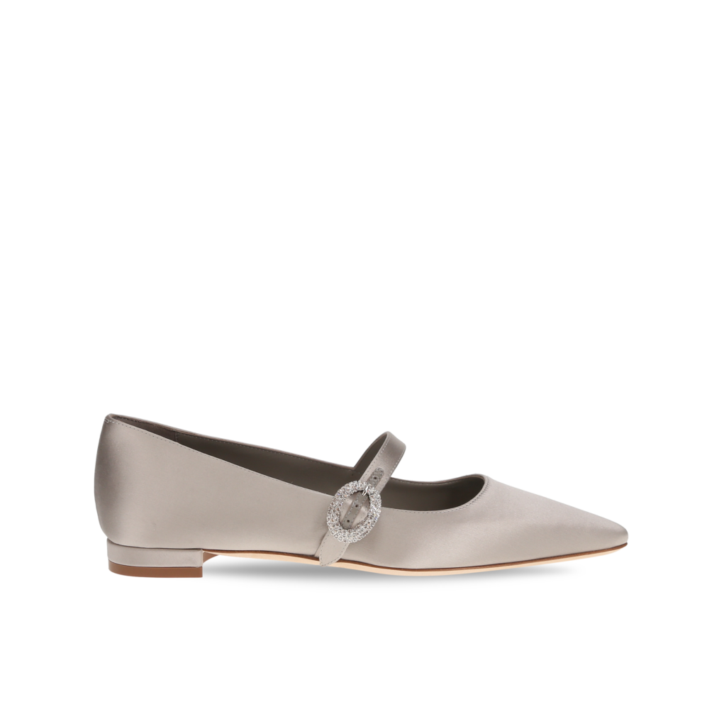 Manolo Blahnik et l’art de marcher : Paris comme carte personnelle 115 AULUSPLAFLAT SATIN GREY