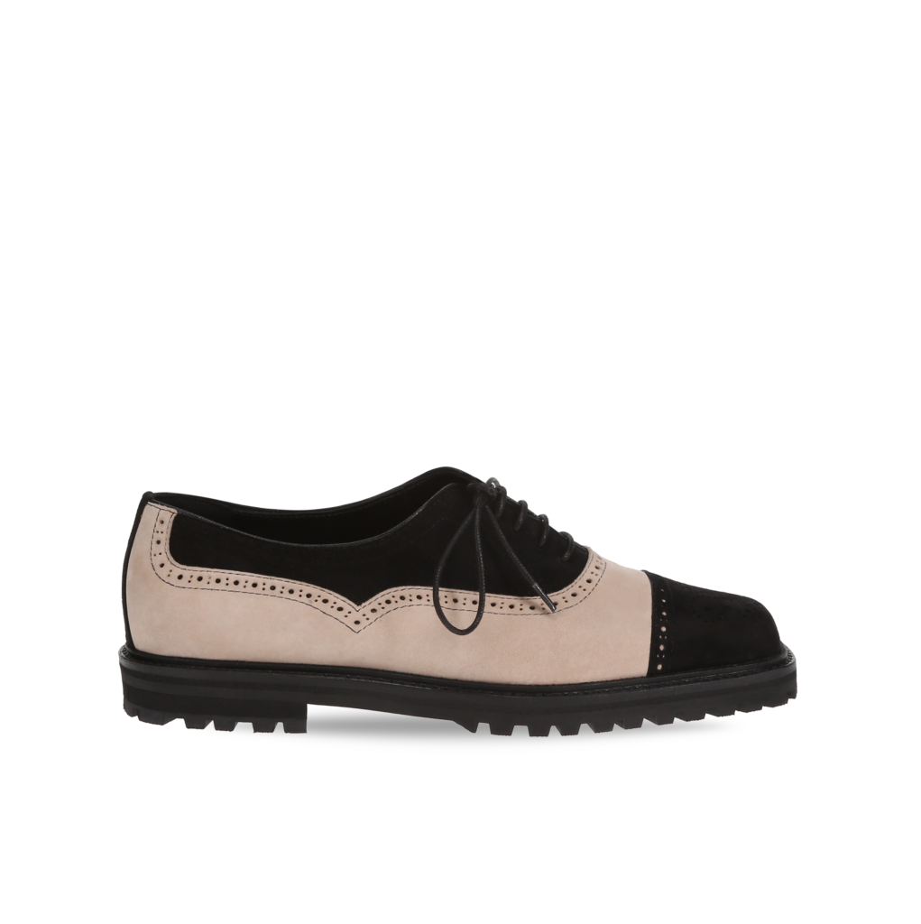 Manolo Blahnik et l’art de marcher : Paris comme carte personnelle 79 BATHOFF SUEDE BLACK NUDE