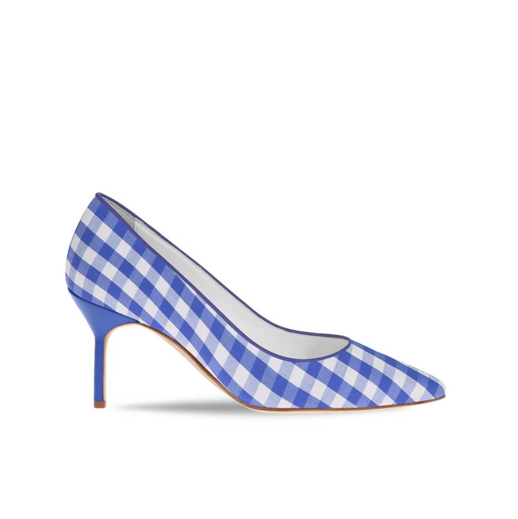 Manolo Blahnik et l’art de marcher : Paris comme carte personnelle 70 BB COTTON BRIGHT BLUE WHITE