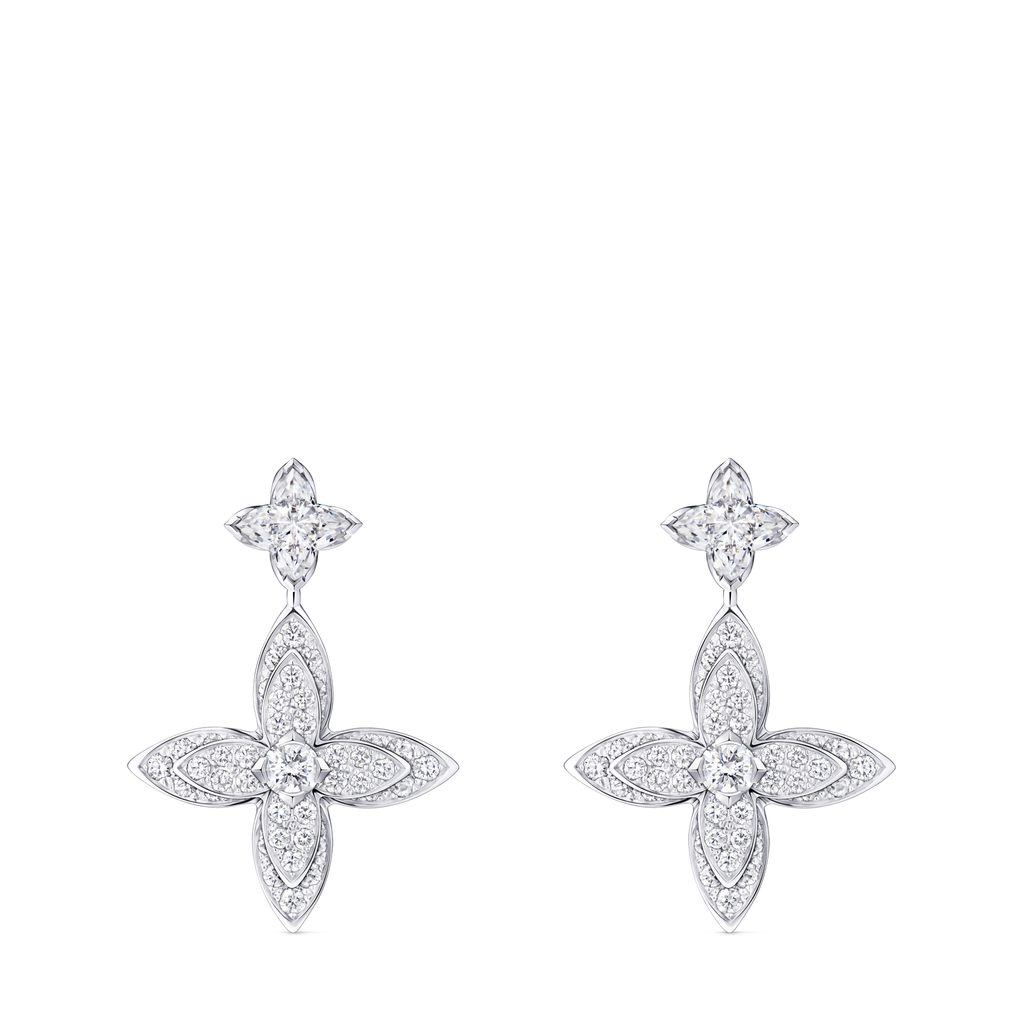 Louis Vuitton : la Fleur de Monogram prend du relief 28 BOUCLES DrsquoOREILLES IDYLLE BLOSSOM EN OR BLANC ET DIAMANTS. LOUIS VUITTON HAUTE JOAILLERIE