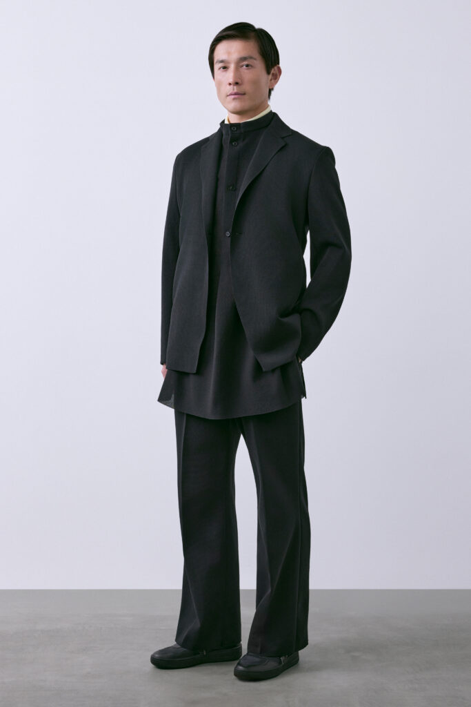 CFCL SS27 Men : habiter la lumière d'Aalto 40 CFCL LOOK 16