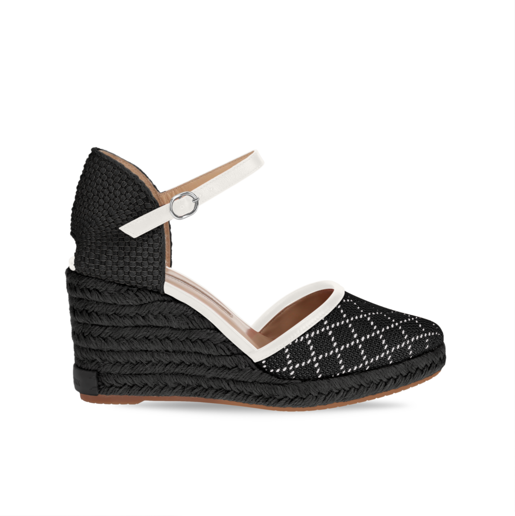 Manolo Blahnik et l’art de marcher : Paris comme carte personnelle 87 ESPADRAHI RAFFIA BLACK WHITE