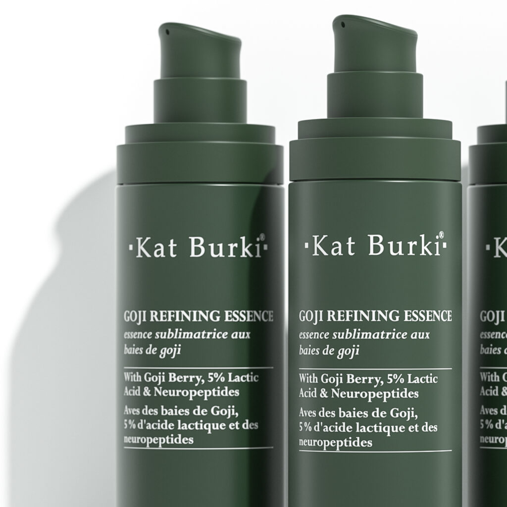 Kat Burki réinvente l'éclat avec la Goji Refining Essence 23 Goji Refining Essence Lifestyle 1