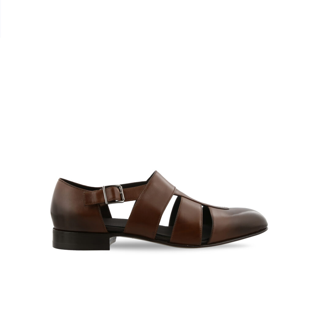 Manolo Blahnik et l’art de marcher : Paris comme carte personnelle 34 HICKORY CALF BROWN