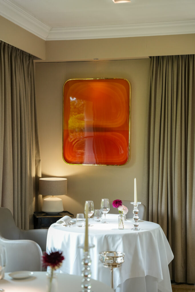 L'Hostellerie de Levernois célèbre l'art au cœur de son art de vivre bourguignon 27 Hostellerie de Levernois x Maison Kalos Juillet 2025 18