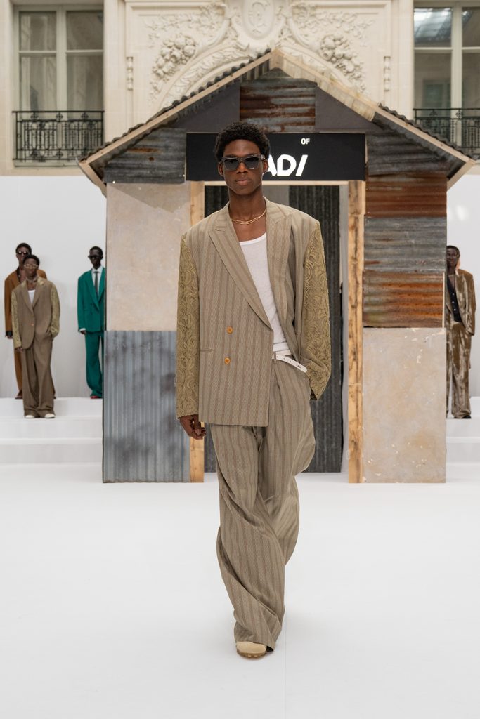 LAD/ : Kinshasa prend Paris 41 LAD SS27 Look 17