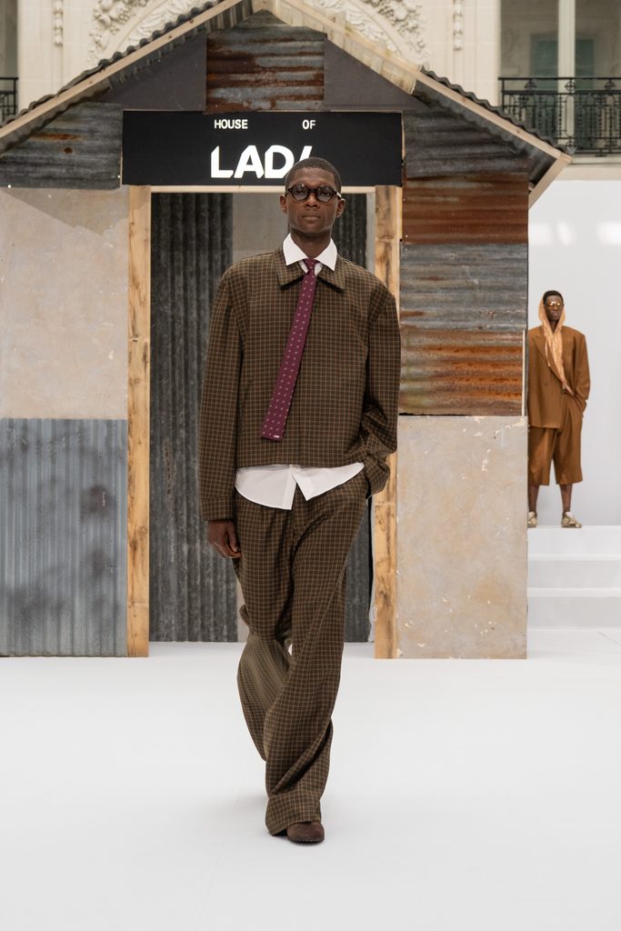 LAD/ : Kinshasa prend Paris 44 LAD SS27 Look 21