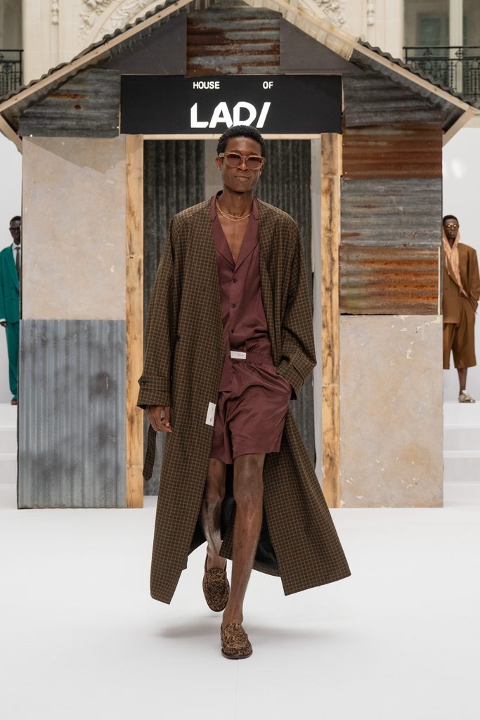 LAD/ : Kinshasa prend Paris 45 LAD SS27 Look 22