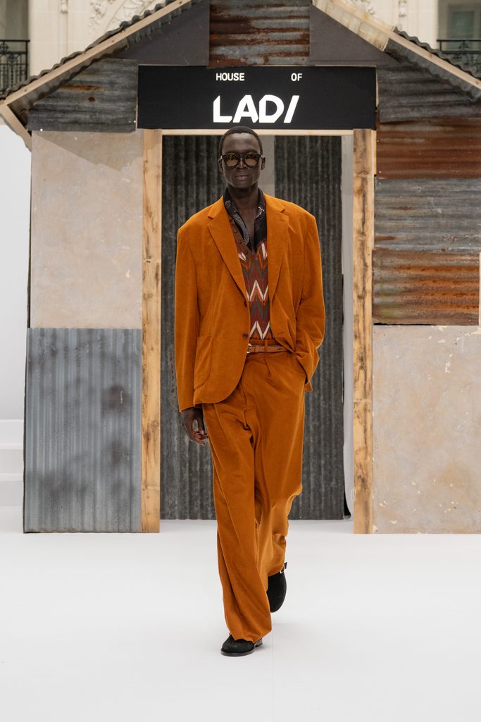 LAD/ : Kinshasa prend Paris 52 LAD SS27 Look 29