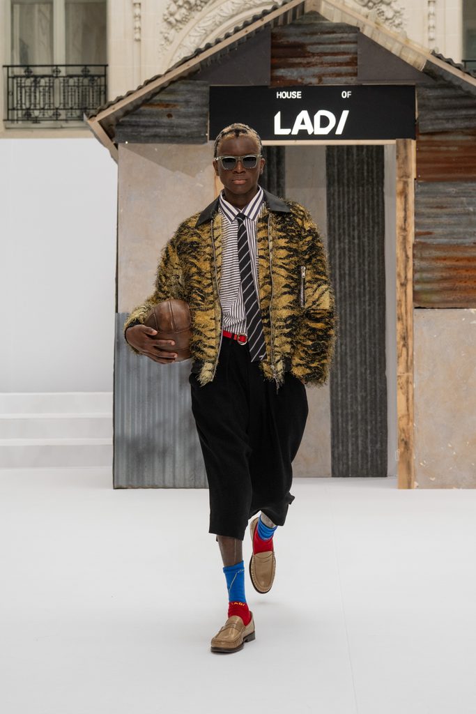 LAD/ : Kinshasa prend Paris 55 LAD SS27 Look 33