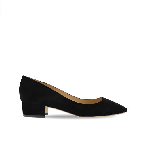 Manolo Blahnik et l’art de marcher : Paris comme carte personnelle 114 LISTA SUEDE BLACK