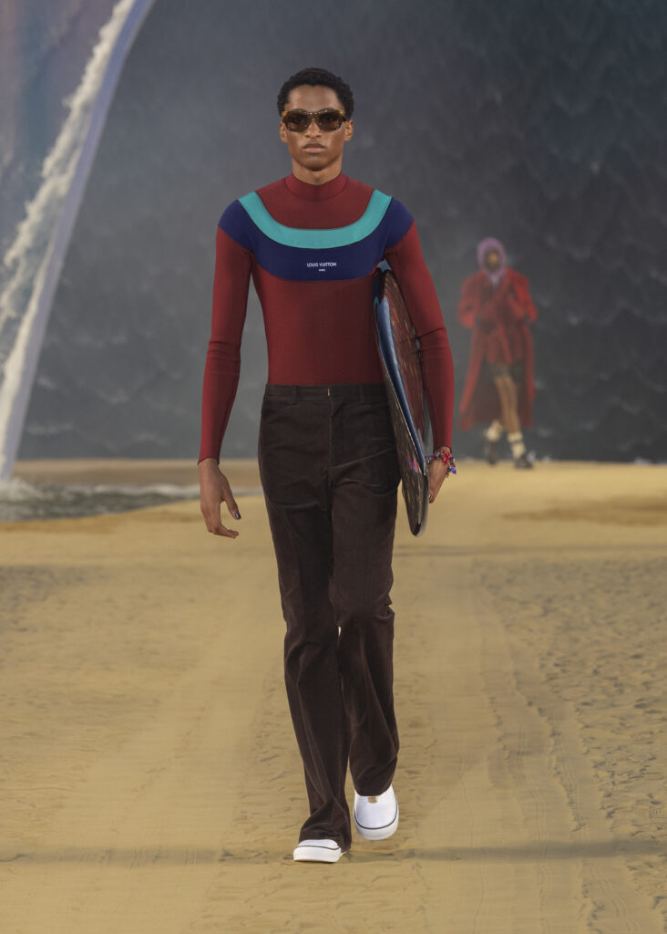 La vague comme grammaire masculine 107 LOUIS VUITTON MENrsquoS SPRING SUMMER 2027 LOOK 70
