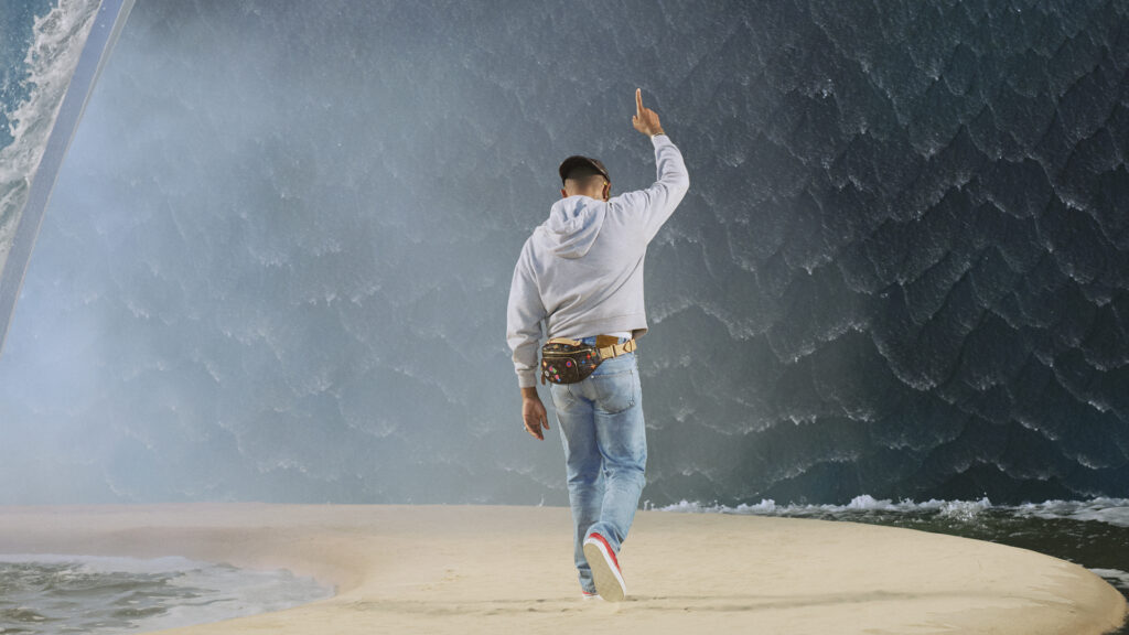 La vague comme grammaire masculine 69 LOUIS VUITTON MENrsquoS SPRING SUMMER EMPTY SET FINALE 2