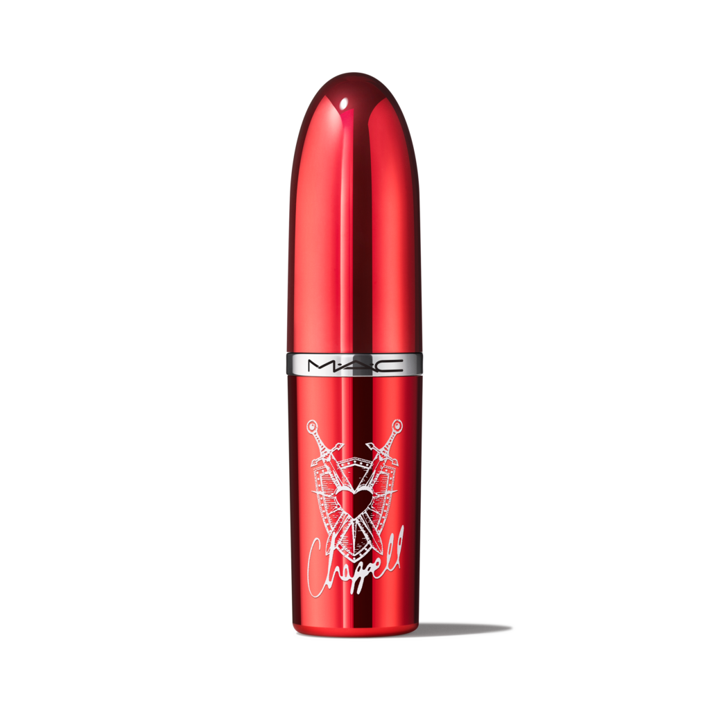 Le rouge à lèvres comme levier culturel 30 MACFY27 VivaGlam MACximalSilkyMatteLipstick UnNaturalRedHead Closed 3000x3000 1