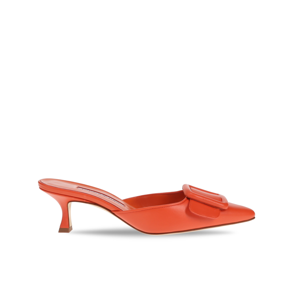 Manolo Blahnik et l’art de marcher : Paris comme carte personnelle 107 MAYSALE NAPPA ORANGE