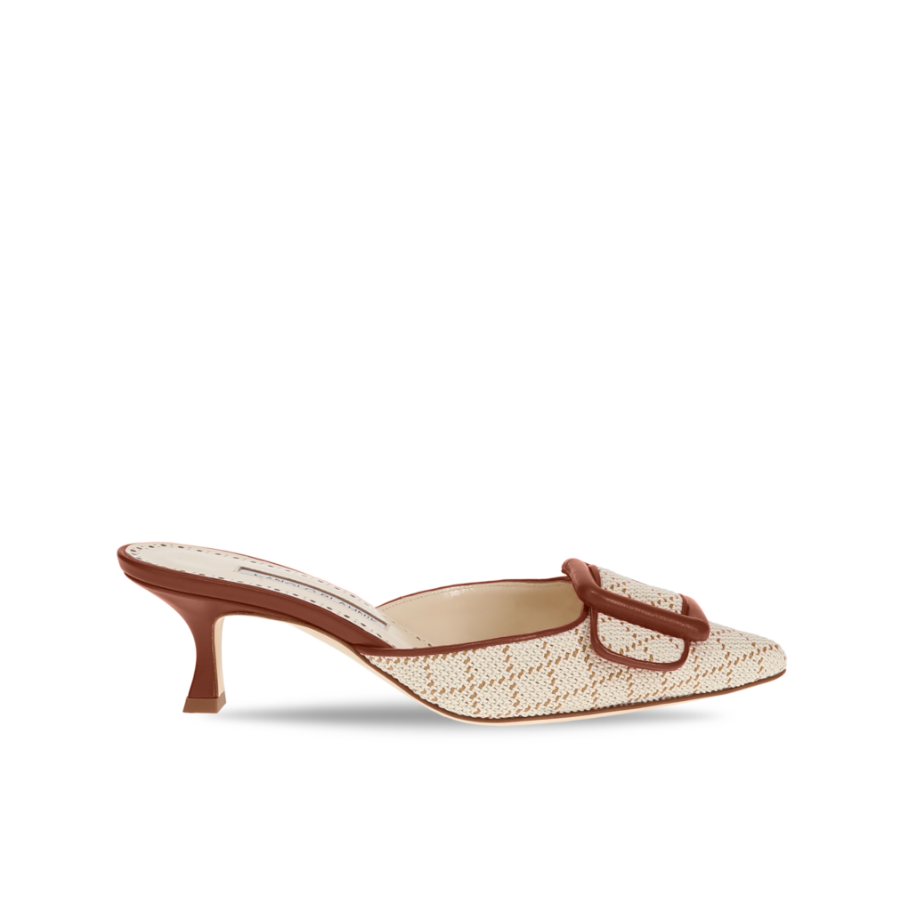 Manolo Blahnik et l’art de marcher : Paris comme carte personnelle 49 MAYSALEBI RAFFIA BROWN