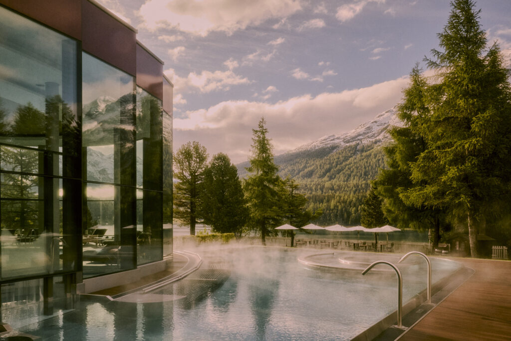 Badrutt's Palace, ou l'art de résister au classement 31 Mountain view with pool