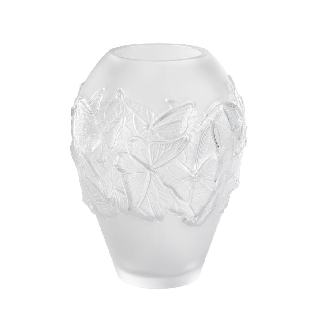 Air de Lalique Chapitre II : l'invisible sculpté 44 PAPILLONS vase medium size clear ©LALIQUE SA