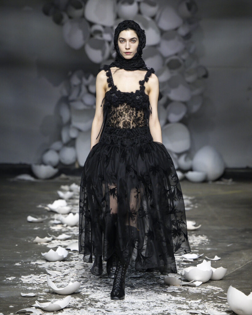 Marie-Adam Leenaerdt, la mesure d’un prix 32 PAULINE DUJANCOURT AW26 LOOK 4