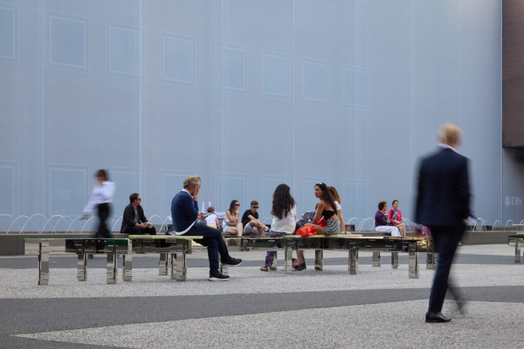 Basel: The Trade Show as a Market Compass 26 Print approx 21 x 14 cm ABB26 Messeplatz Messeplatz Project Na HiRes 4