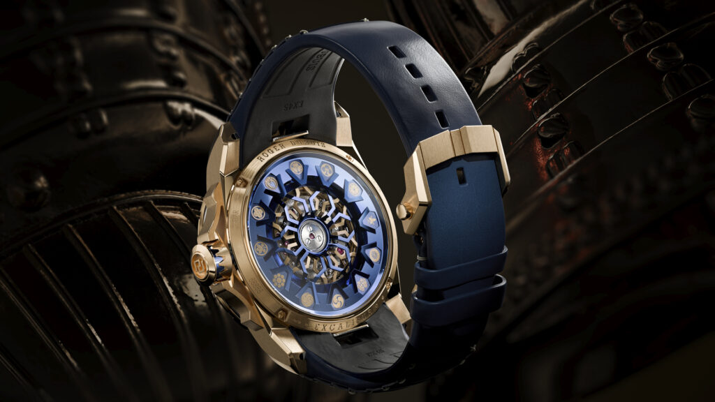 Roger Dubuis grave le blason du samouraï dans son mouvement 40 RDDBEX1139 SD 16 9 BACK
